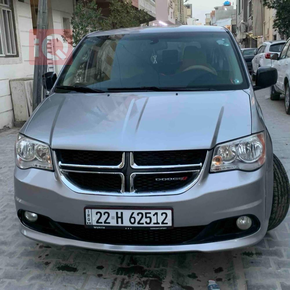دودج كارافان